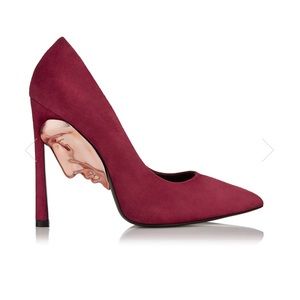 Beautiful piece. Very comfortable and unique